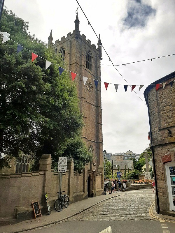 St Ia's Parish Church