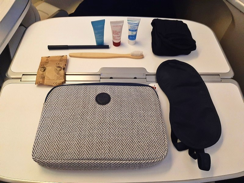 air france business class amenity kit