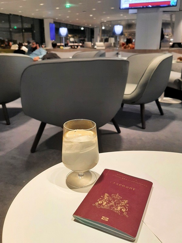 air france business lounge drink