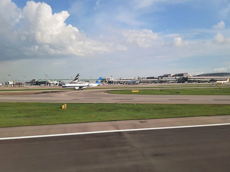 changi taxiway china southern plane