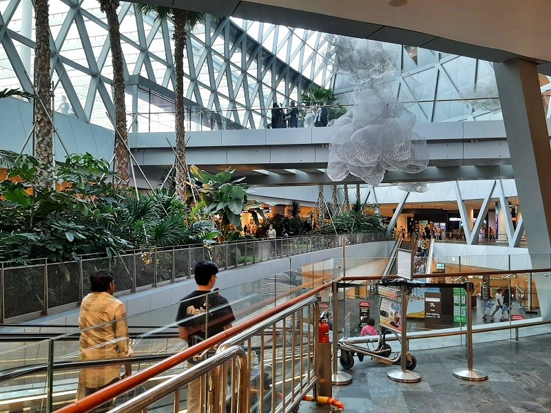 singapore arrivals hall