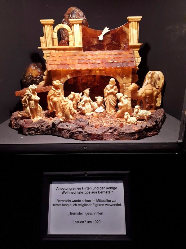 lithuania amber christmas crib nativity museum