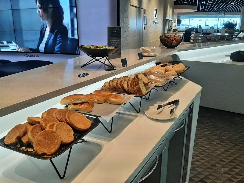 bread lounge buffet