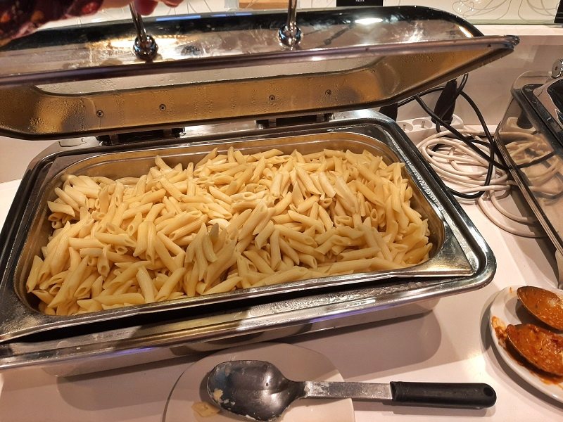 pasta buffet container