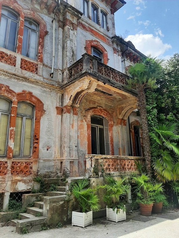 abandoned house villa basile stresa italy