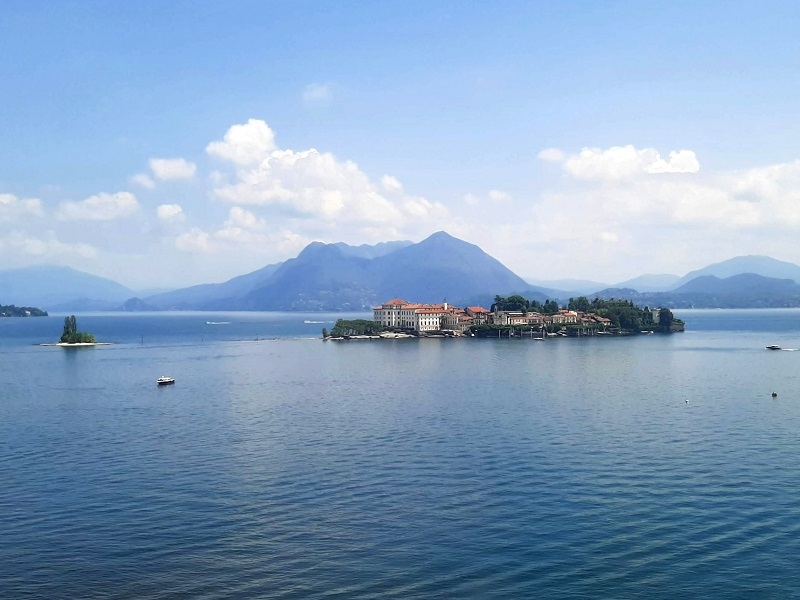 borromean islands stresa lake maggiore