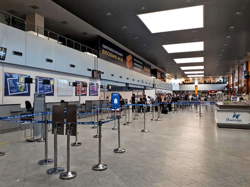 cluj-napoca airport check-in desks