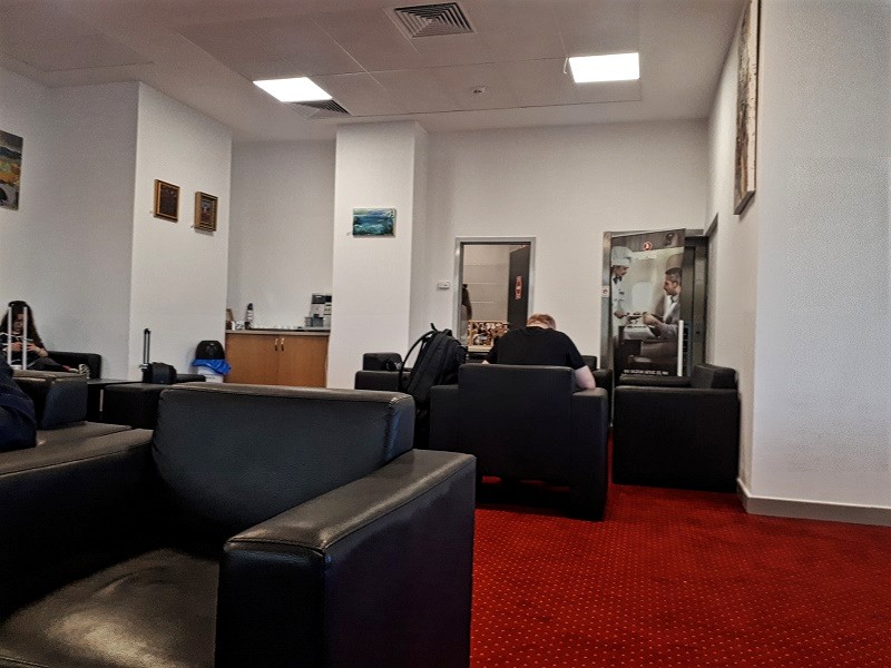 cluj-napoca airport businses lounge