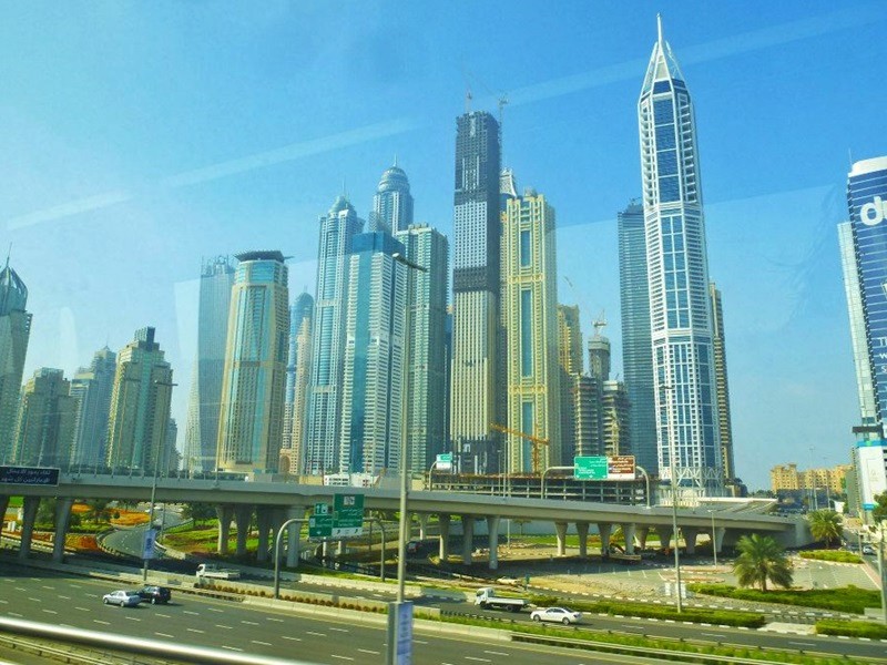 dubai skyline car rent