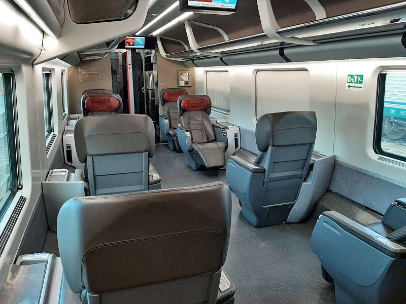 executive class frecciarossa high-speed train