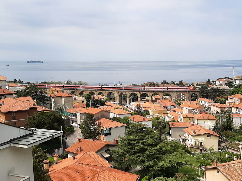 trieste viaduct frecciarossa train rail travel