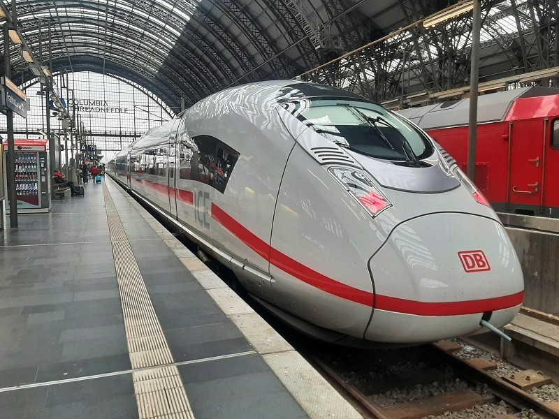 ice frankfurt hbf train germany