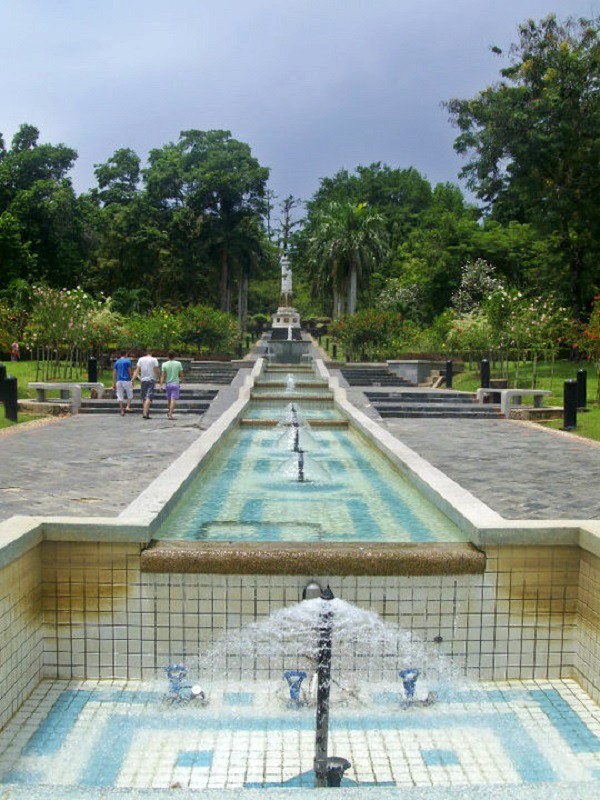 Tugu Pahlawan