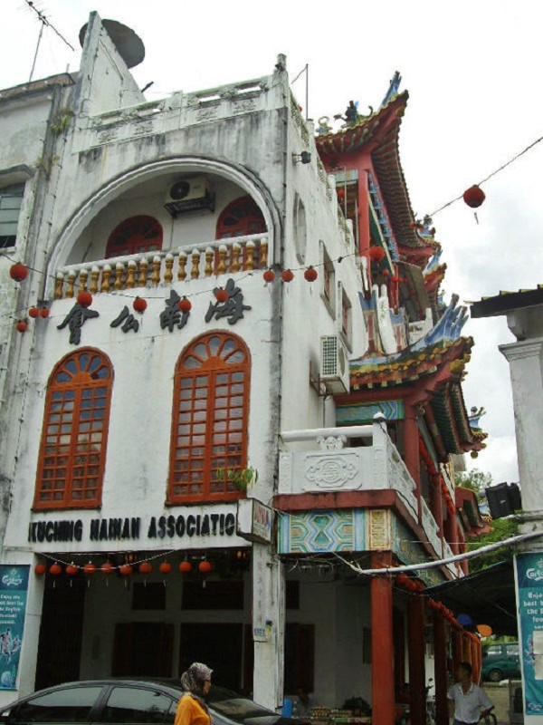 chinatown kuching