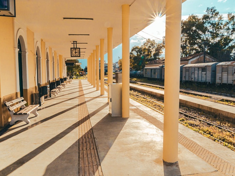 pyrgos statin peloponnese railway