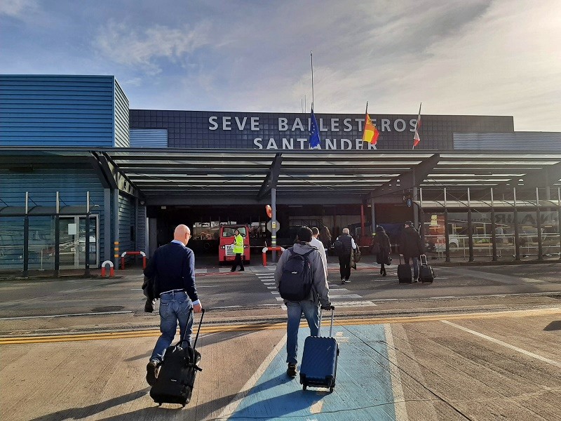 santander airport spain ryanair