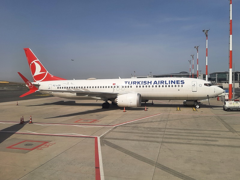 turkish airlines boeing 737 max transit hotel istanbul airport