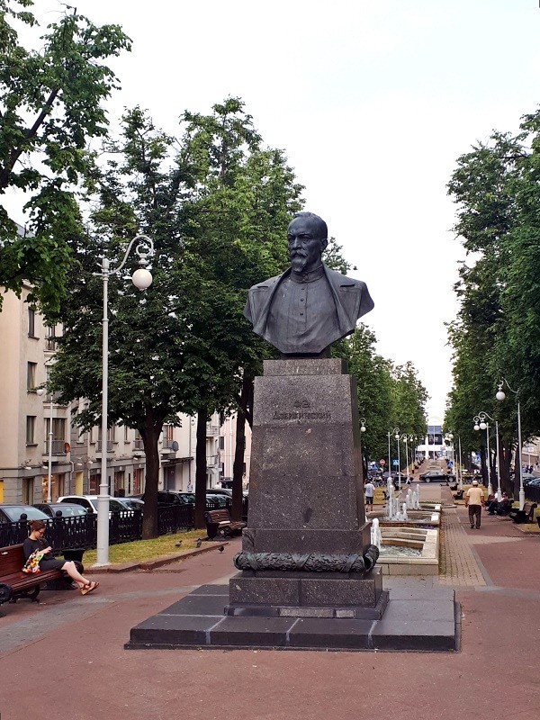 Dzerzhinsky statue minsk