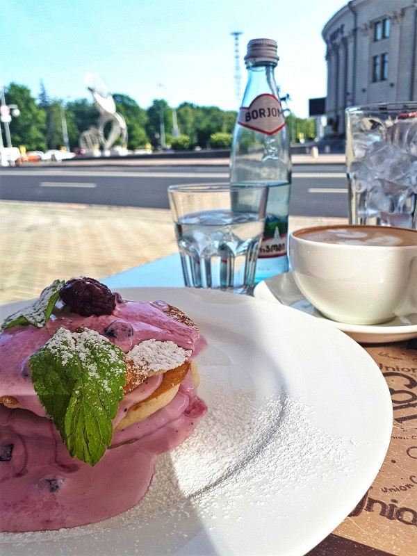 blueberry pancakes borjomi cappuccino minsk