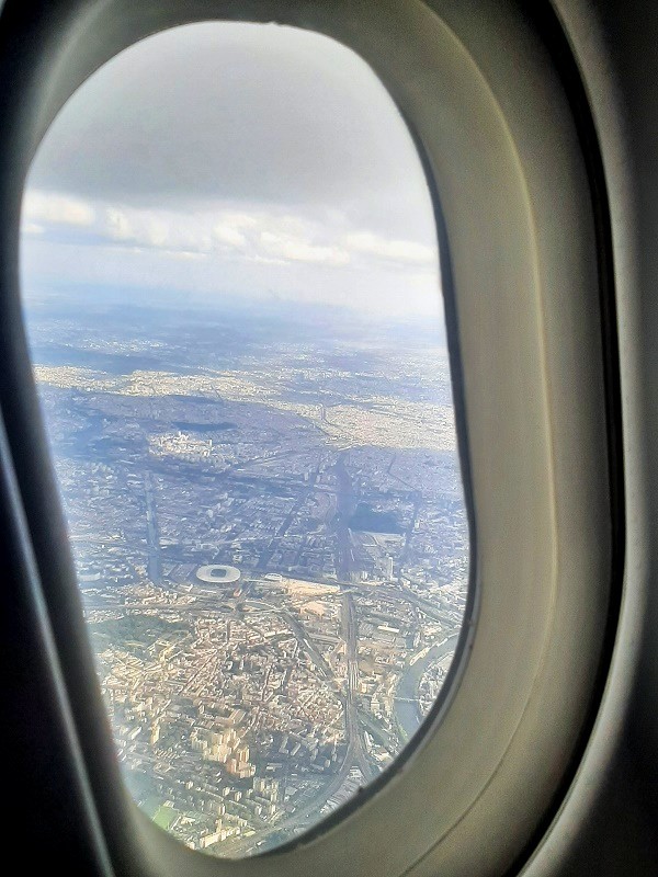 window view plane