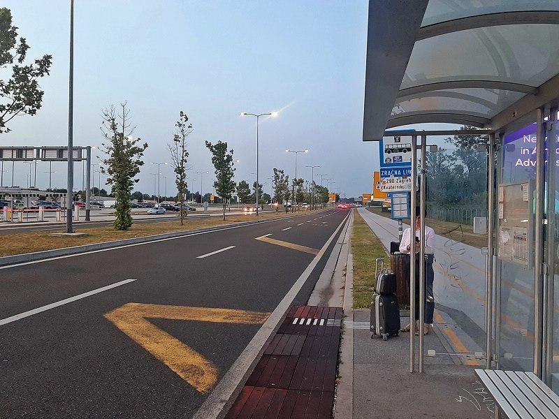 zagreb airport bus stop