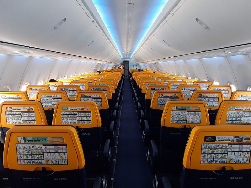 ryanair boeing 737-800 seats seat map