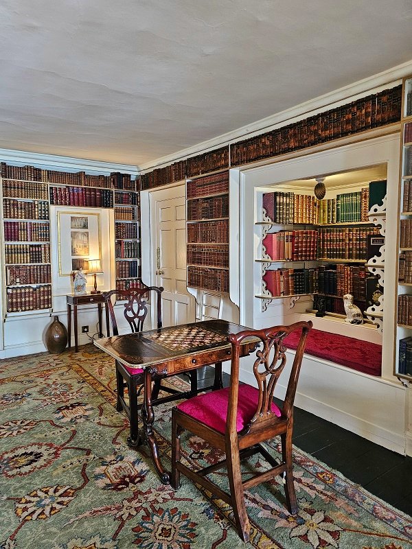 st michael's mount castle library