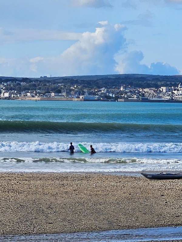 surfers marazion beach penzance surfing